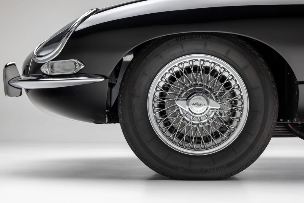 1963 Jaguar XKE #879594 | Exterior View 4