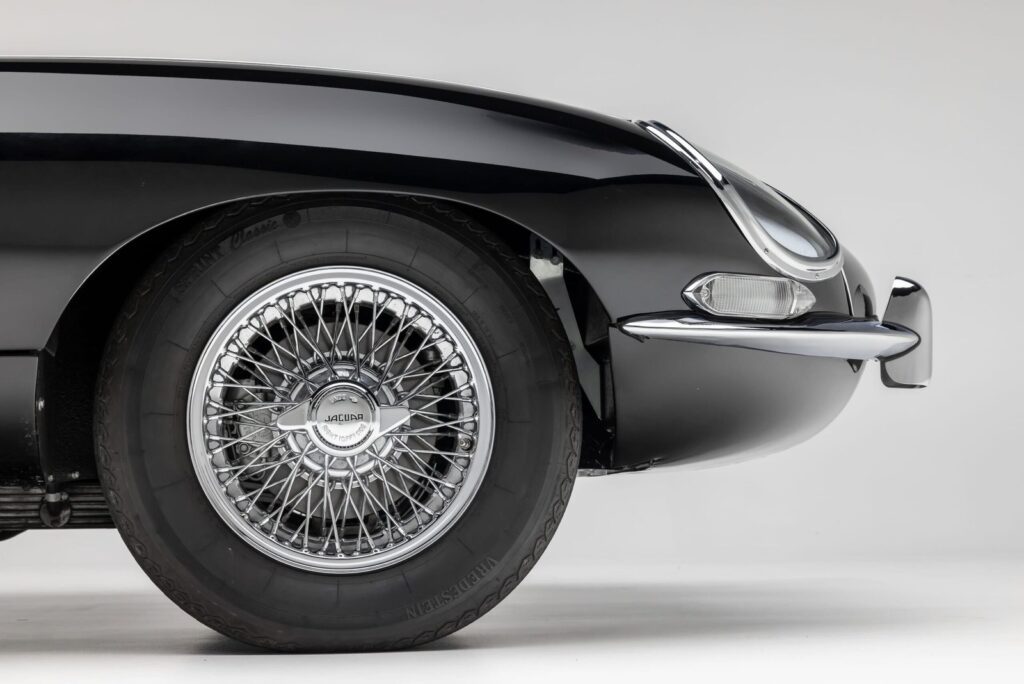 1963 Jaguar XKE #879594 | Exterior View 6