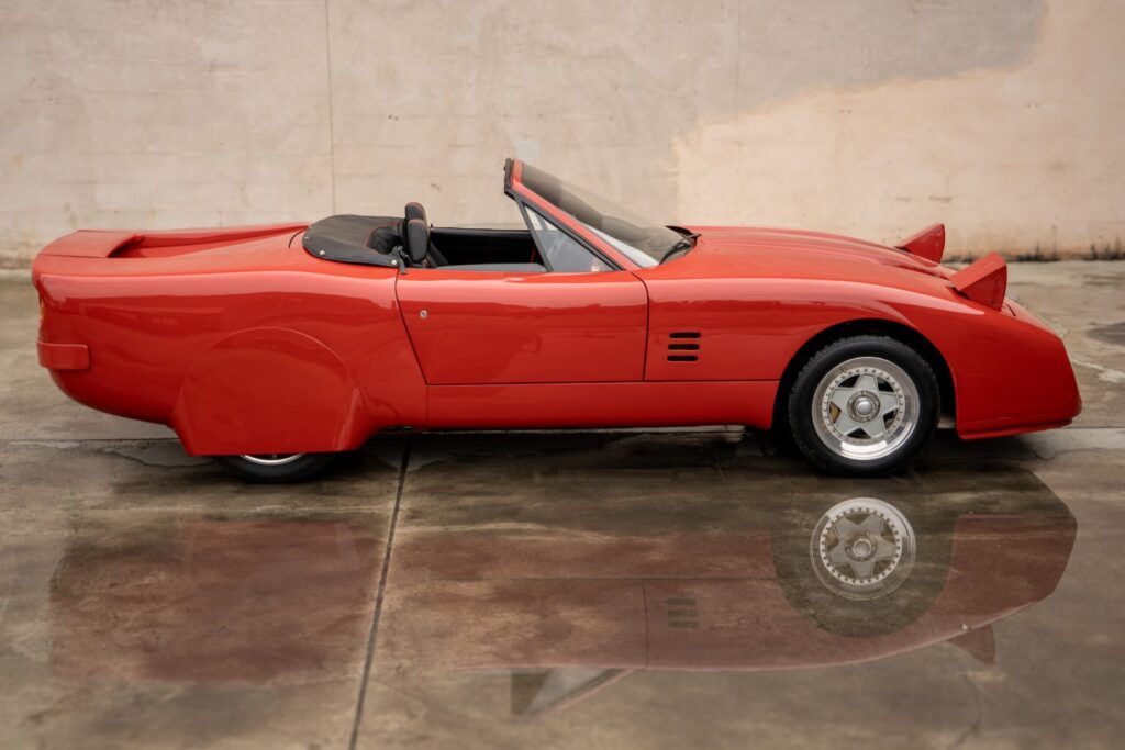 1969 Ferrari 365 NART Speciale Spyder #12611GT | Exterior View 180